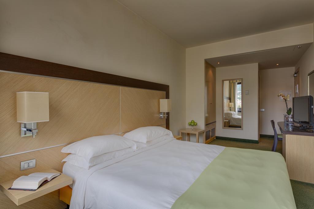 Clarion Collection Hotel Griso Lecco Malgrate Esterno foto