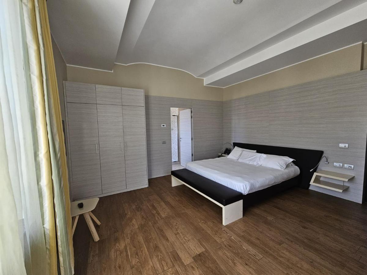 Clarion Collection Hotel Griso Lecco Malgrate Esterno foto