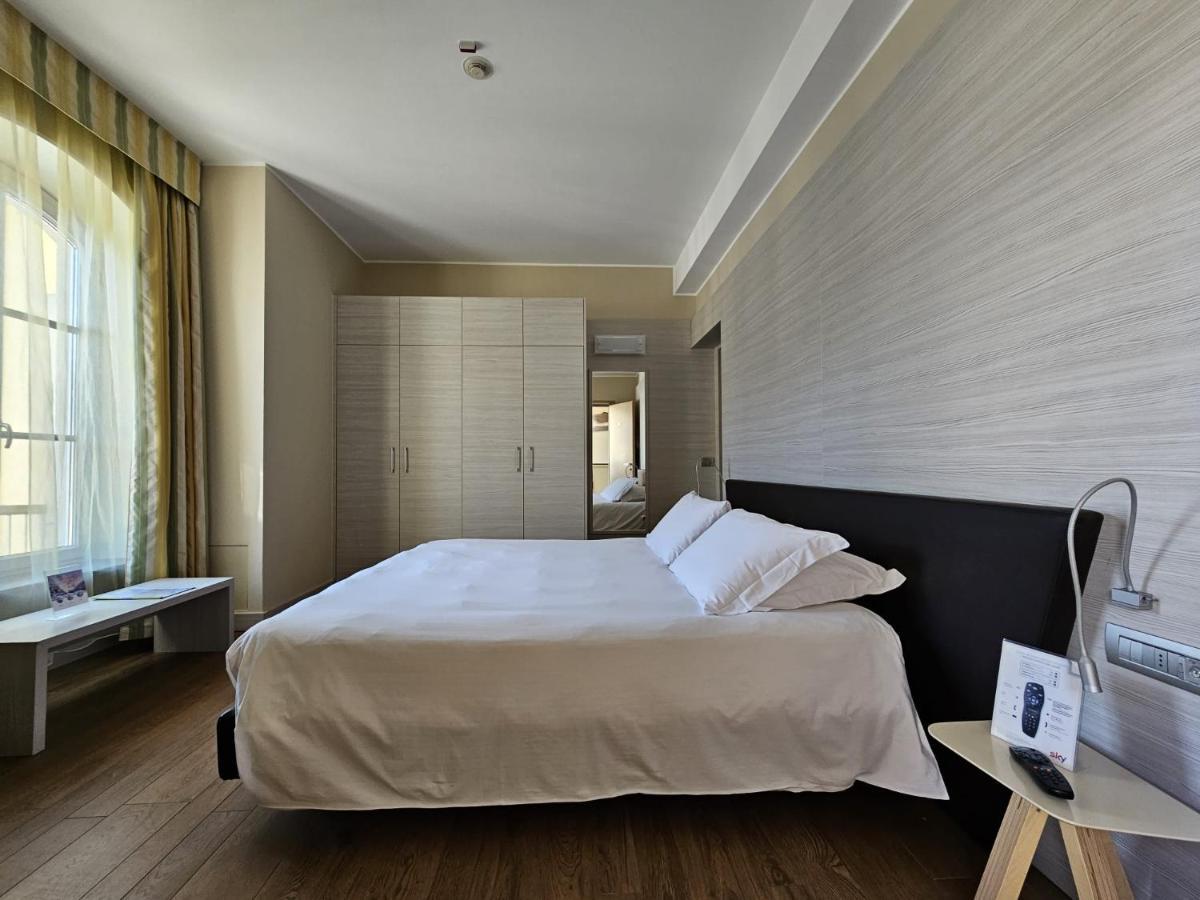 Clarion Collection Hotel Griso Lecco Malgrate Esterno foto