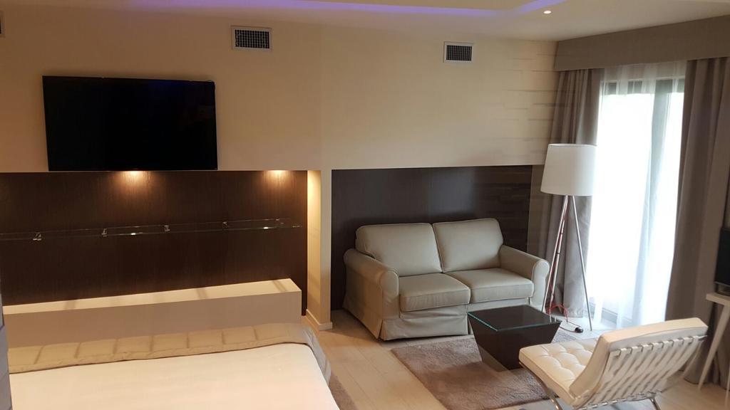 Clarion Collection Hotel Griso Lecco Malgrate Esterno foto
